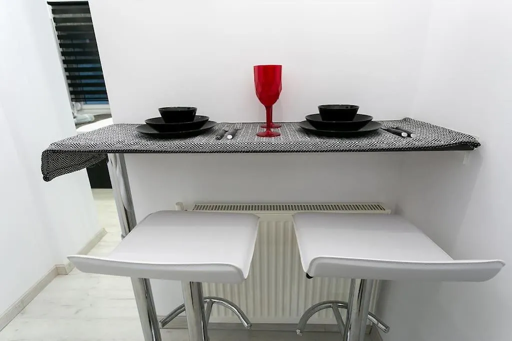 Μarble Suite. 40Sqm Center. Gas Heating. Private Entrance.Secured24H Θεσσαλονίκη