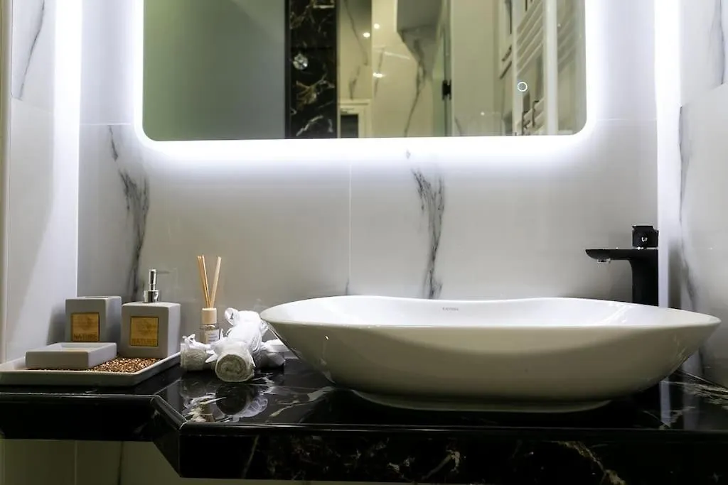 Appartement Μarble Suite. 40Sqm Center. Gas Heating. Private Entrance.Secured24H Thessalonique Grèce